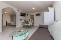 Villa Manta Crikvenica 2x apartmán Апартамент 2 – apartman1 фото 1