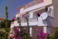 Villa Laura 50 m do mora Апартамент 2 – Ap. C фото 1