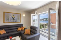 Flores Luxury Suites Апартамент 1 – Marigold 1 фото 4