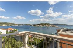 Flores Luxury Suites Апартамент 3 – Rose 3 фото 1