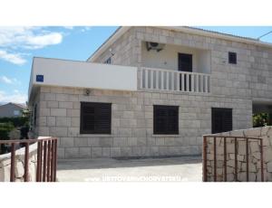 Villa Arija Povlja