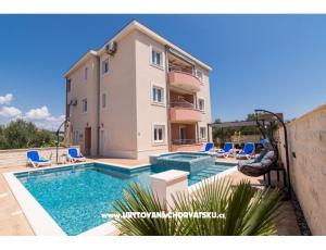 апартаменты Villa Peky