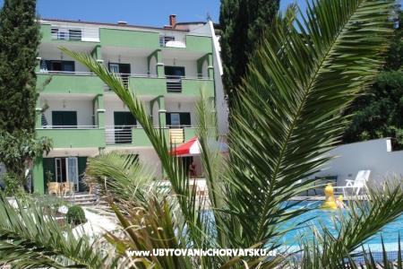 Vila Smirna 4*  с бассейном  фото 3