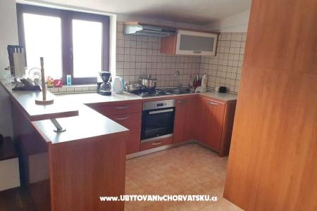 Villa Robert 2 с бассейном Cesarica фото 3
