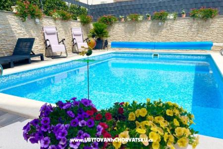 Villa Isabella Марина - Трогир Хорватия