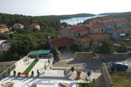 Villa Luka - jacuzzi, pool, sauna фото 3