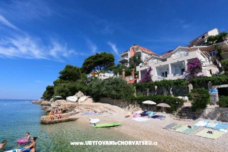 SUNиSEA30 apartments Омиш Хорватия