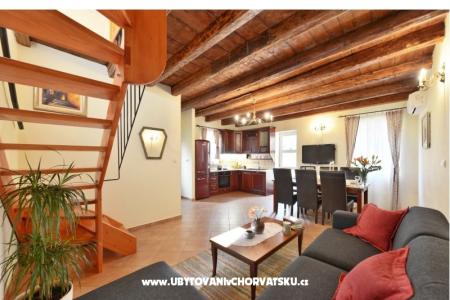 Villa Lili Омиш Хорватия