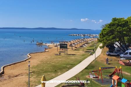 апартамент uz more i plažu Привлака Хорватия
