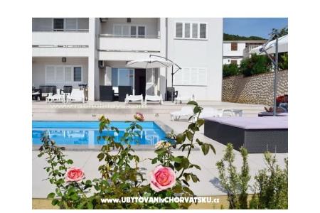 Villa Marija with Pool остров Раб Хорватия