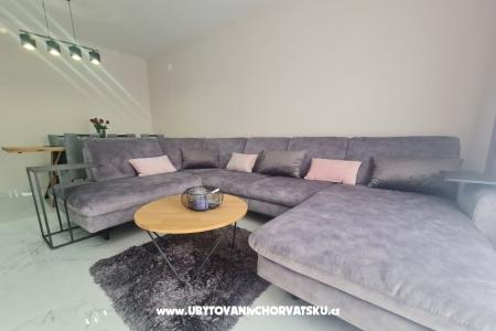 Mias luxury spa apartment фото 2