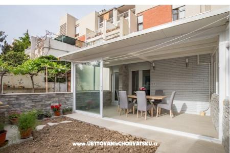 Luxury , with garden! Aenona фото 2