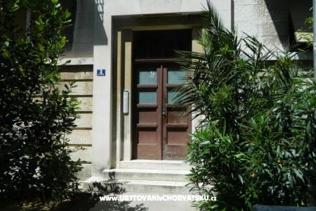 Charming 3 BD in centre of Split фото 2