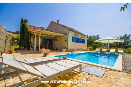 Villa Romansa- 22 km from Split фото 3