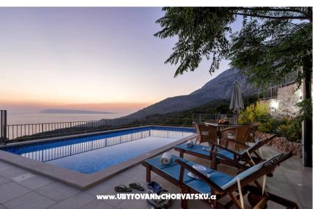 Villa Lapis Тучепи Хорватия