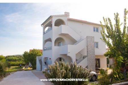 апартаменты Biluš Vodice Хорватия
