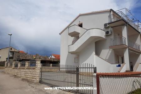 апартаменты Dananić Vodice Хорватия