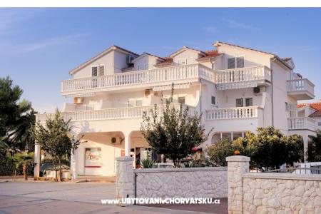 апартаменты Maleš Vodice Хорватия