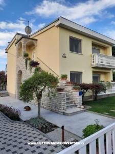 апартаменты Trubarac Vodice Хорватия