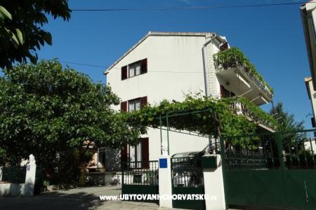 апартаменты Milka-Jure Srima-Vodice Vodice Хорватия