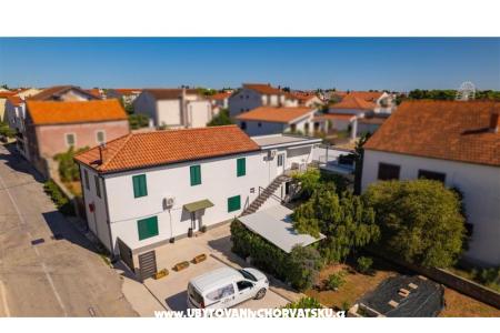 Vila Dinka Vodice Хорватия