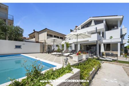 Vila s bazenom i jacuzzijima Vodice Хорватия