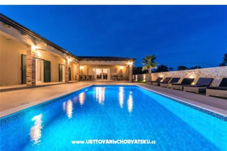 Villa Idassa ZadarVillas фото 4