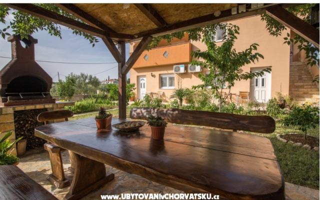 Studio apartmani Petra – Проживание Биоград на Мору, Хорватия