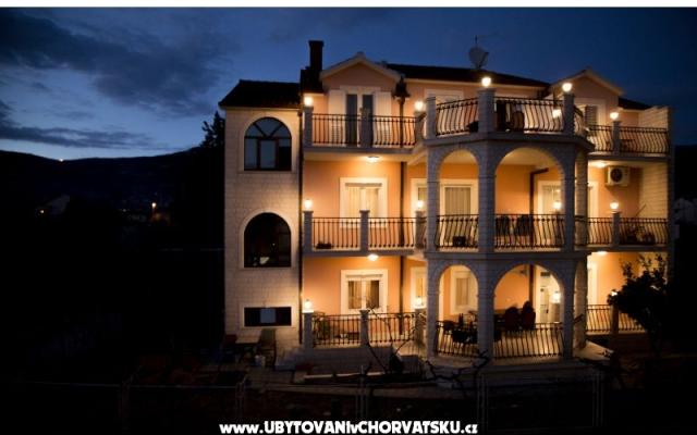 Villa Paradise  – Проживание Каштела, Хорватия