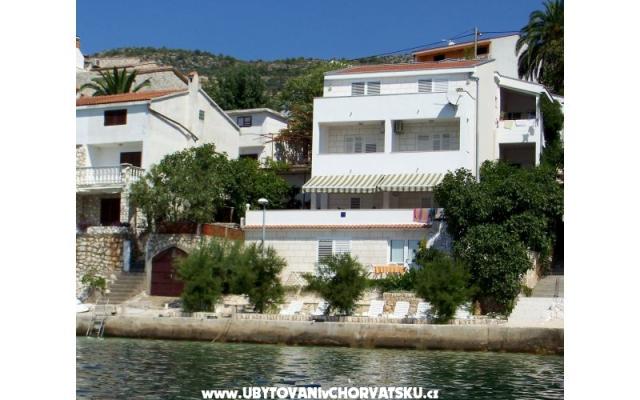 Villa Vedran apartments – Проживание Клек, Хорватия