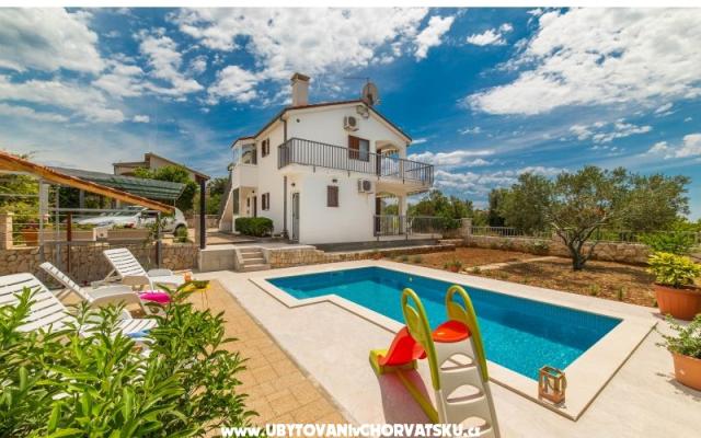 апартаменты Vila Nena с бассейном – Проживание Марина, Хорватия