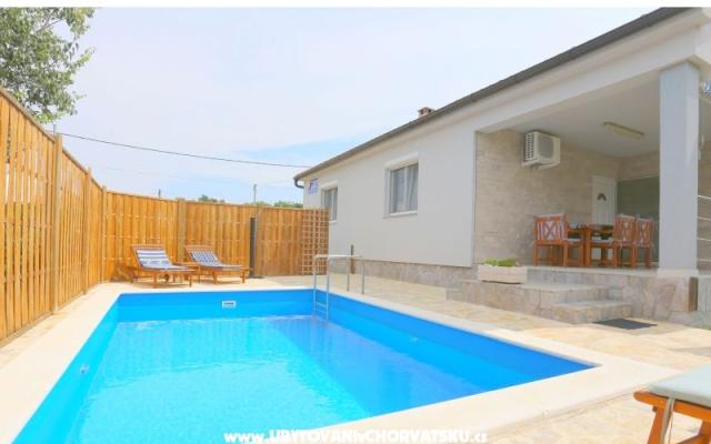 Holiday Home Eda – Проживание Нин, Хорватия