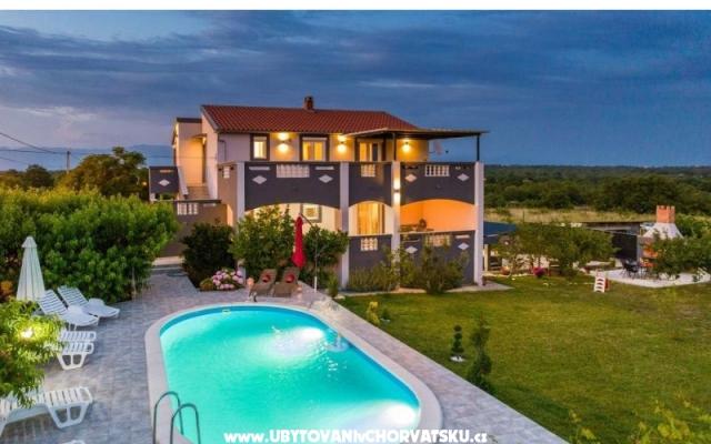 Villa Noemi – Проживание Нин, Хорватия