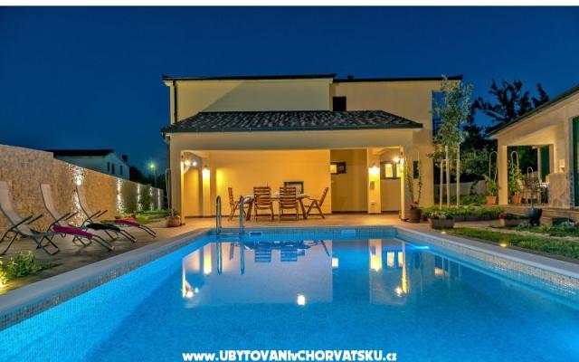 Villa Cotabella  – Проживание Омиш, Хорватия