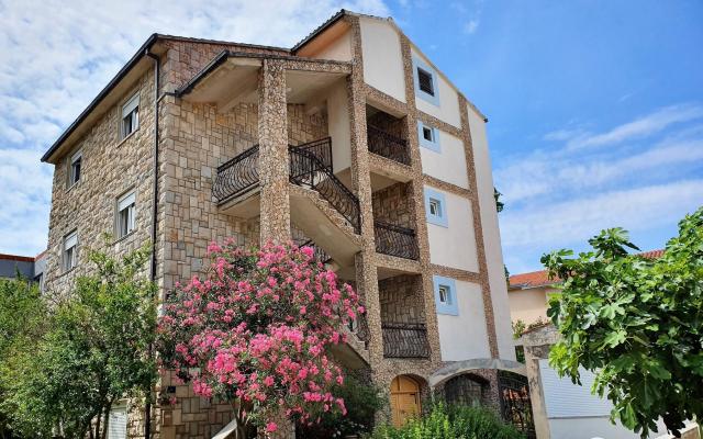 Villa Iko – Проживание Омиш, Хорватия