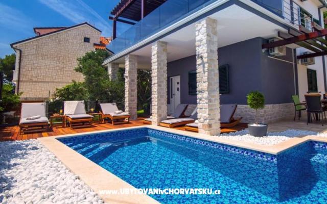 Villa Jasmina – Проживание Омиш, Хорватия