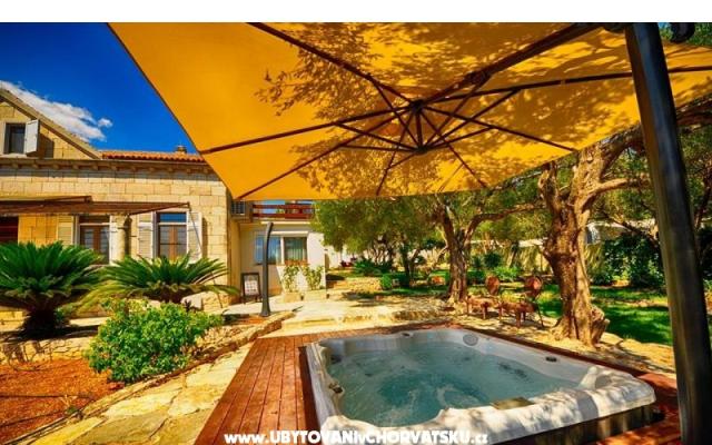 Villa Lira – Проживание Оребич, Хорватия