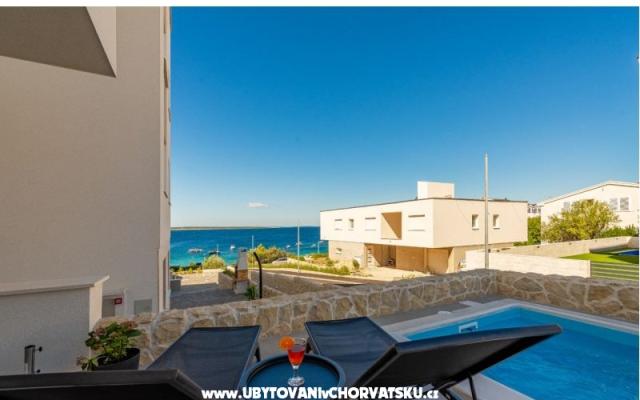 Dolphin view + pool by the beach – Проживание остров Паг, Хорватия