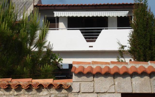 Renovated old house near sea in Pag – Проживание остров Паг, Хорватия