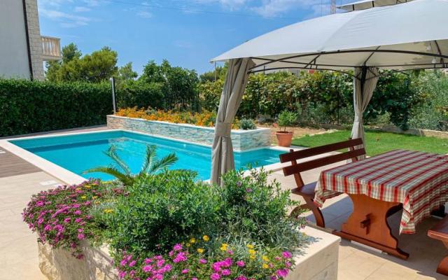 апартаменты Lemon Garden с бассейном – Проживание Подстрана, Хорватия