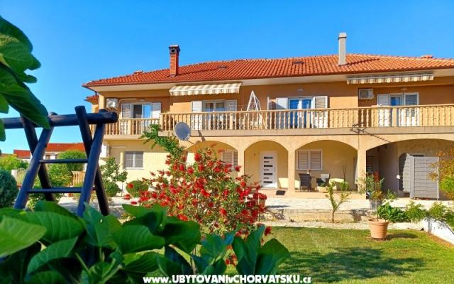 апартаменты Lantana – Проживание Привлака, Хорватия