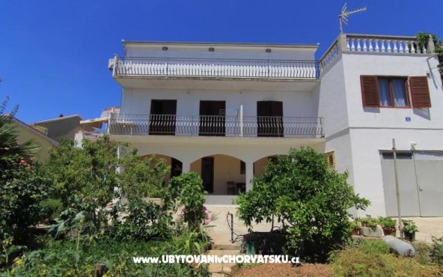 Brodarica beach house – Проживание Шибеник, Хорватия