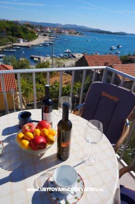 Beach house - Brodarica Šibenik – Проживание Шибеник, Хорватия