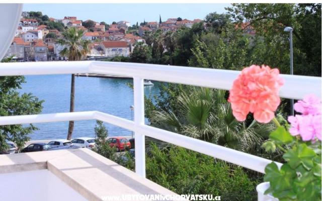 апартамент Dolce Casa 4****  – Проживание Трогир, Хорватия