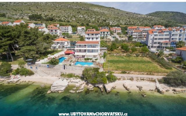 GEM OF THE SEA APARTMENTS ALENKA – Проживание Трогир, Хорватия