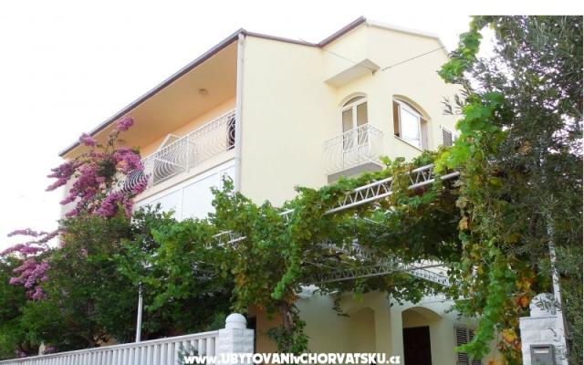  Villa Michael апартаменты – Проживание Трогир, Хорватия