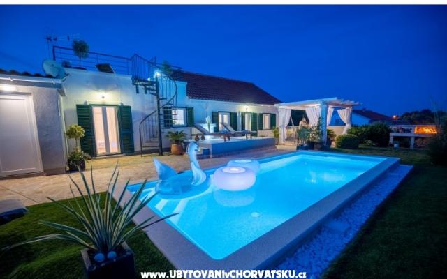 Дом отдыха  Diana +pool+jacuzzi – Проживание остров Вир, Хорватия