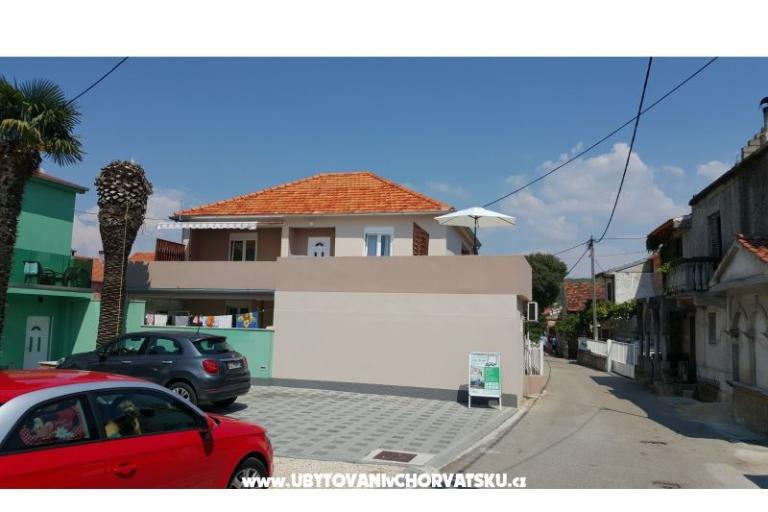 APARTMAN PAULINA/BIBINJE:4+2/STUDIO – фото 15