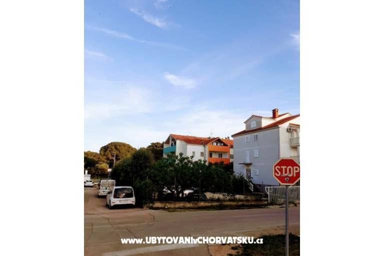 VILLA BERNARD..150 m plaža DRAŽICA – фото 6