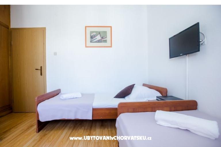 APARTMANI I SOBE,KUCA ZA ODMOR – фото 15